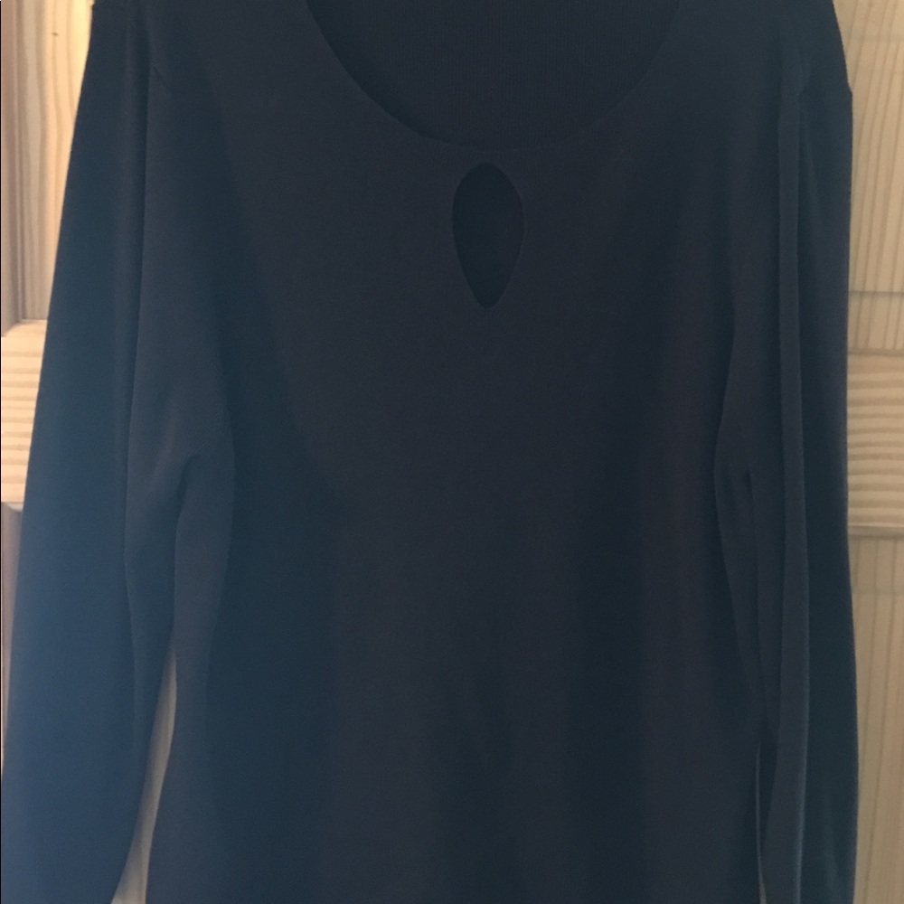 Sweater - Picture 3 of 4